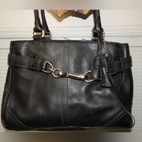 Coach - Picture 2 of 5